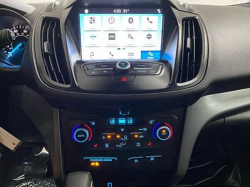 Used 2018 Ford Escape SE w/ Ford Safe & Smart Package image 19