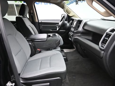 Used 2020 RAM 1500 Big Horn AWD/4WD image 9