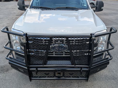 Used 2024 Ford F350 XLT AWD/4WD image 12