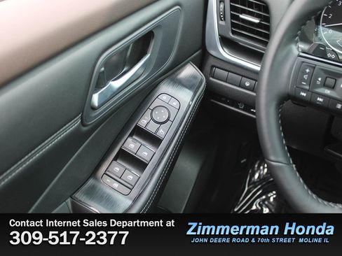 Used 2023 Nissan Rogue SV w/ SV Premium B Package AWD/4WD image 15