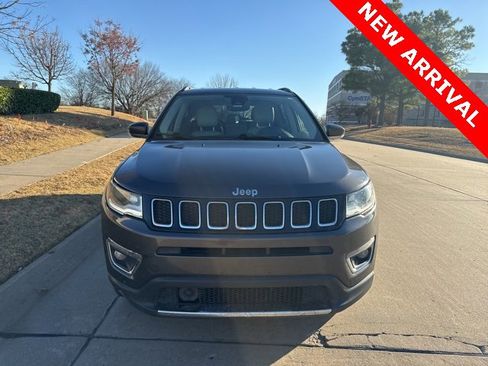 Used 2018 Jeep Compass Limited image 8