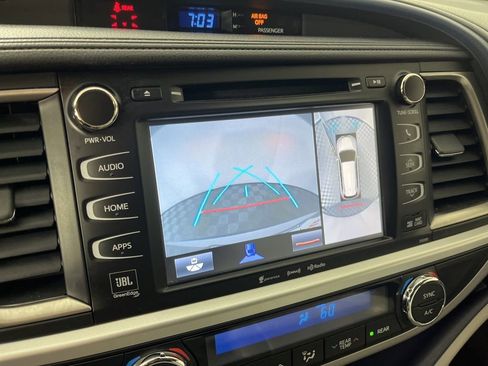 Used 2018 Toyota Highlander Limited Platinum image 33