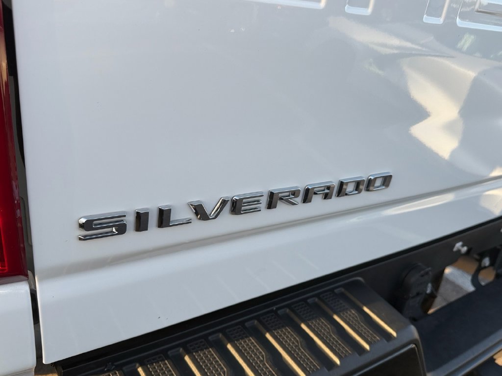 Used 2025 Chevrolet Silverado 2500 Custom w/ Custom Convenience Package RWD image 14