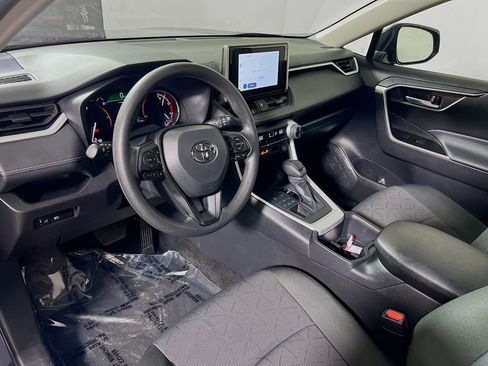 Certified 2025 Toyota RAV4 XLE AWD/4WD image 10
