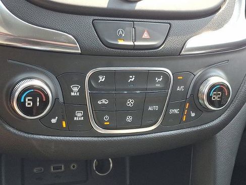 Certified 2022 Chevrolet Equinox LT image 16