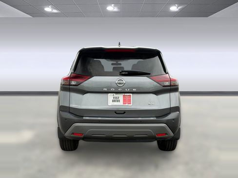 Used 2021 Nissan Rogue SV FWD image 10