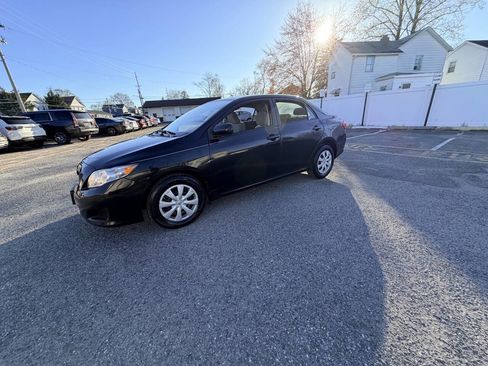Used 2010 Toyota Corolla LE FWD image 39