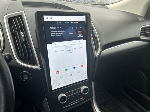 Used 2021 Ford Edge SEL w/ Convenience Package image 26