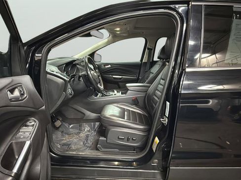 Used 2017 Ford Escape Titanium w/ Equipment Group 301A image 33