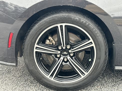 Used 2024 Ford Mustang Premium image 15