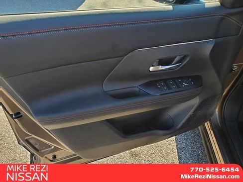 New 2026 Nissan Kicks SR image 10