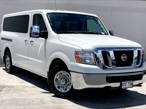Used 2016 Nissan NV 3500 SV RWD image 21