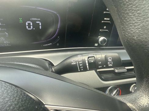 Used 2024 Kia Seltos LX AWD/4WD image 30