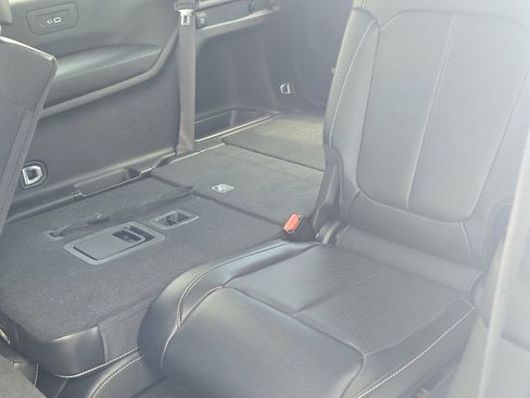 Used 2022 Jeep Grand Cherokee L Limited w/ Luxury Tech Group II image 14