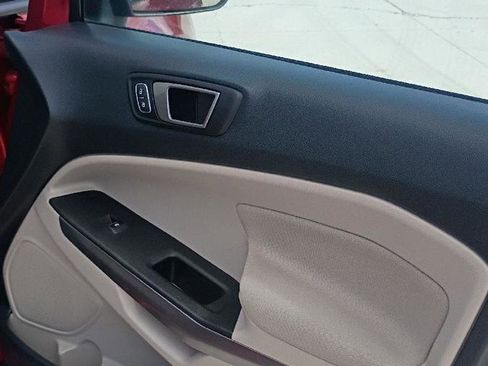 Used 2021 Ford EcoSport SE image 19