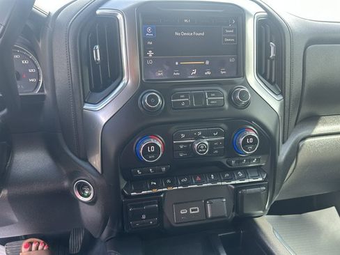 Used 2022 Chevrolet Silverado 1500 LTZ AWD/4WD image 26