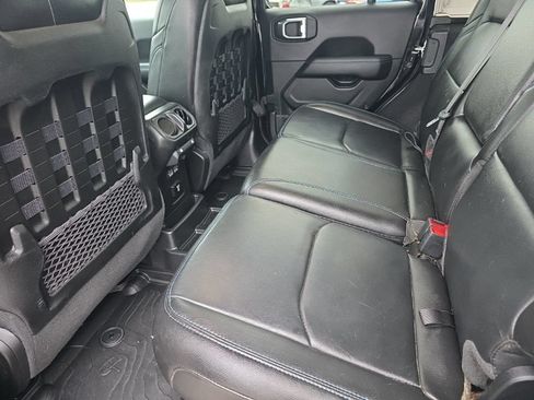 Used 2021 Jeep Wrangler Unlimited Rubicon 4xe w/ Cold Weather Group AWD/4WD image 17