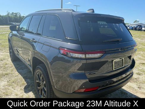 New 2025 Jeep Grand Cherokee Altitude image 6