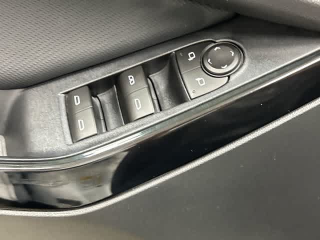 Used 2026 Chevrolet Equinox LT FWD image 20