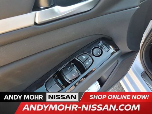 New 2025 Nissan Altima 2.5 SR w/ SR Premium Package image 7