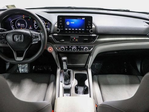 Used 2019 Honda Accord LX image 12
