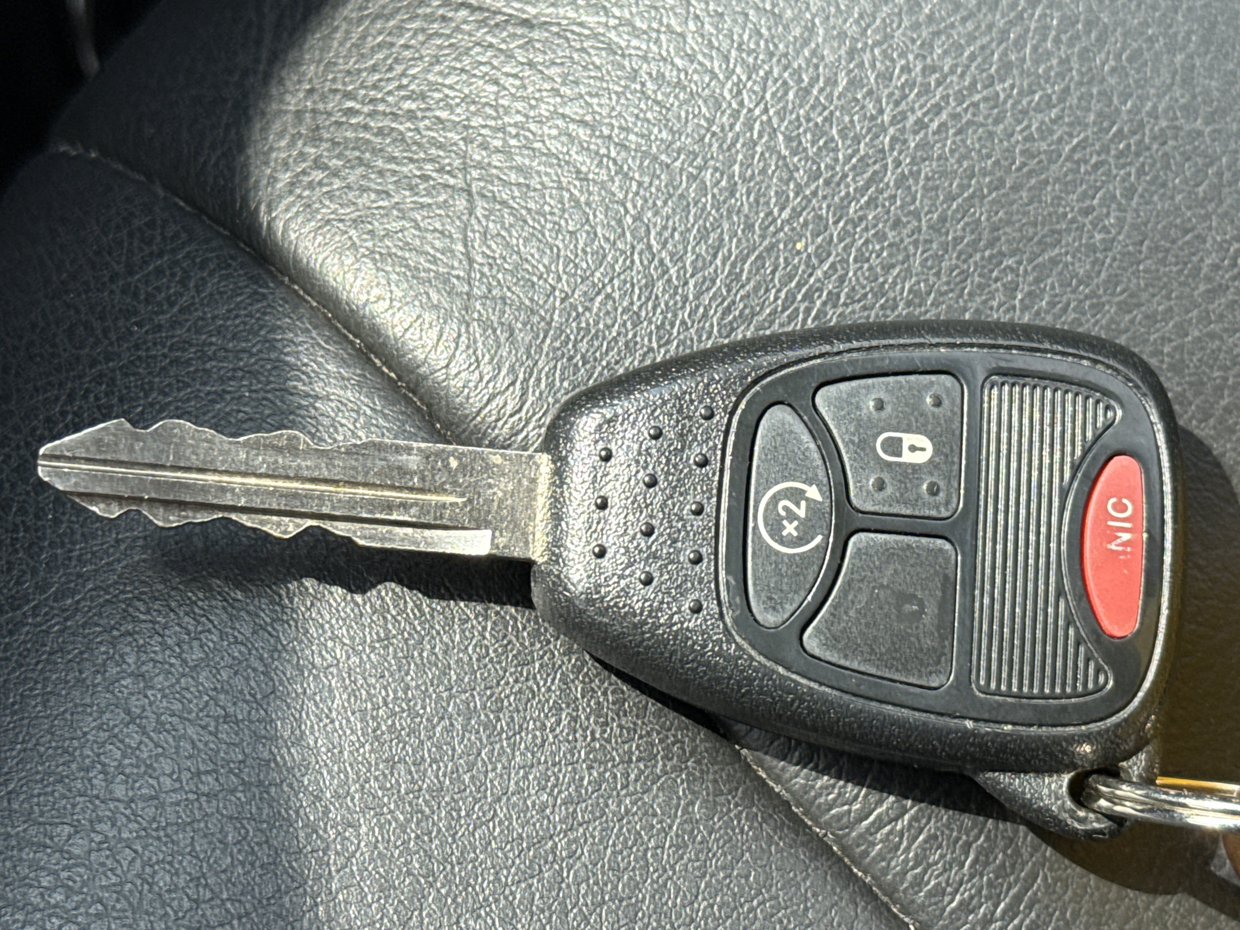 Used 2015 Jeep Compass High Altitude AWD/4WD image 29
