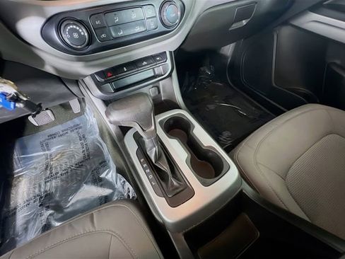 Used 2018 Chevrolet Colorado LT w/ LT Convenience Package image 24