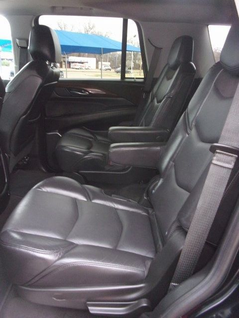 Used 2020 Cadillac Escalade Premium Luxury AWD/4WD image 33