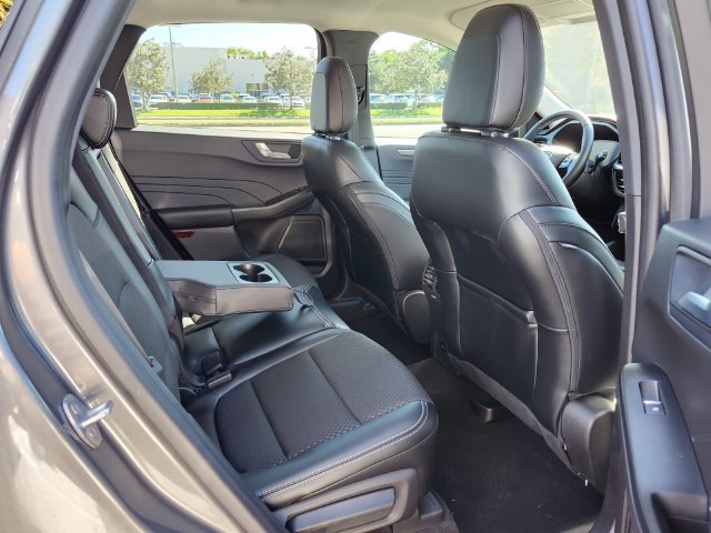 Used 2023 Ford Escape SE FWD image 16