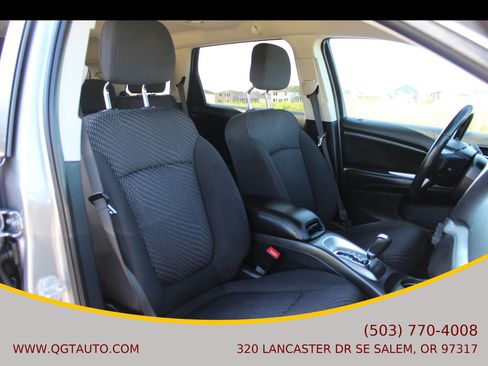 Used 2016 Dodge Journey SE w/ Flexible Seating Group FWD image 20