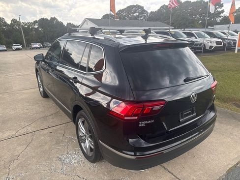 Used 2019 Volkswagen Tiguan SEL Premium image 7