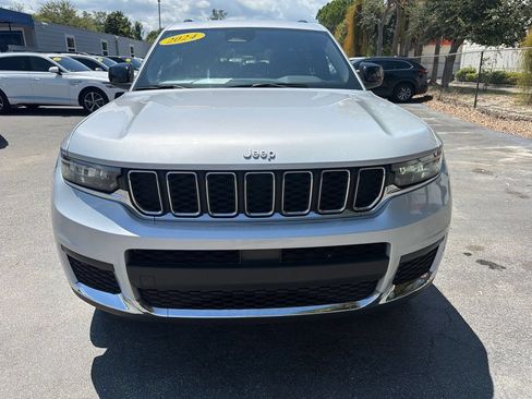 Used 2024 Jeep Grand Cherokee L Laredo RWD image 8