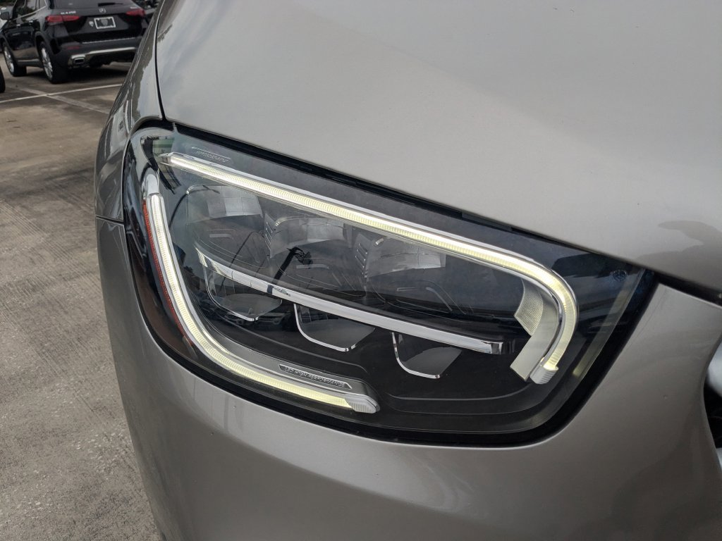 Certified 2022 Mercedes-Benz GLC 300 w/ Premium Package Lite image 21
