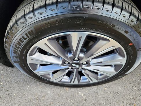 Used 2022 Lincoln Corsair Reserve w/ Elements Package image 9