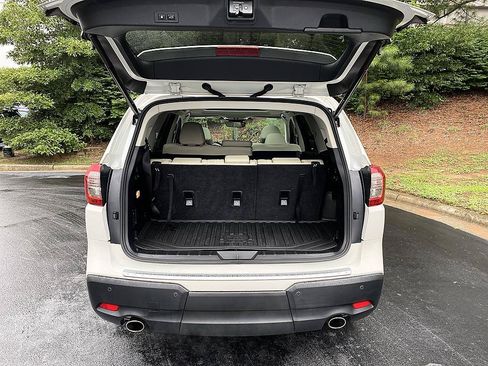 Used 2023 Subaru Ascent Limited w/ Technology Package AWD/4WD image 24