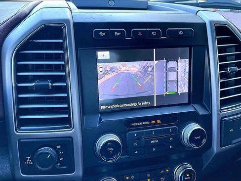 Used 2020 Ford F150 Platinum w/ Equipment Group 701A Luxury image 28