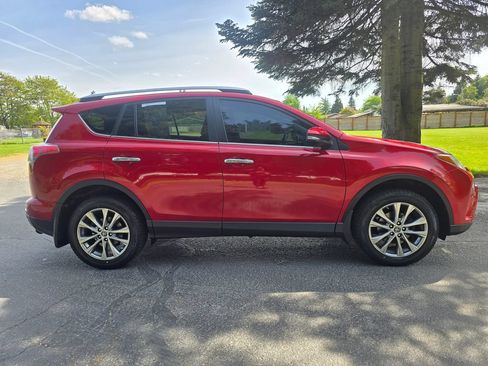 Used 2016 Toyota RAV4 Limited w/ Advanced Technology Package AWD/4WD image 7