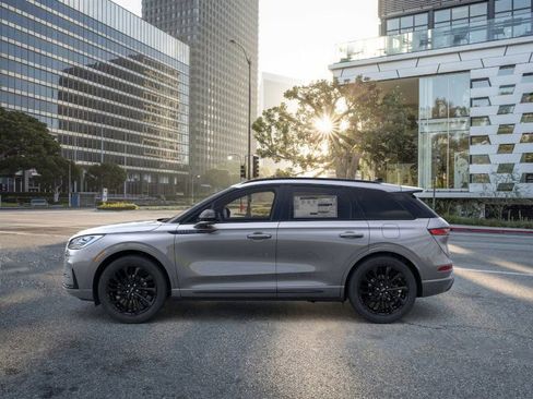 New 2026 Lincoln Corsair Reserve w/ Jet Appearance Package image 3