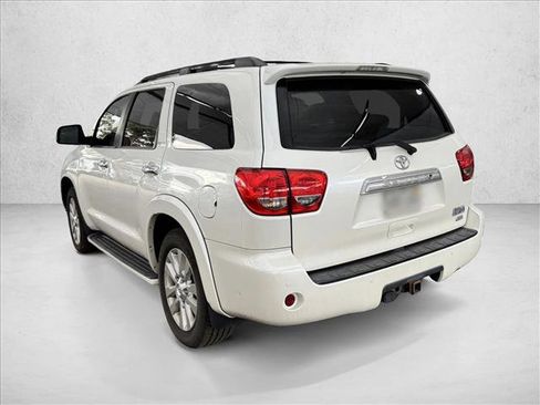 Used 2016 Toyota Sequoia Platinum image 10
