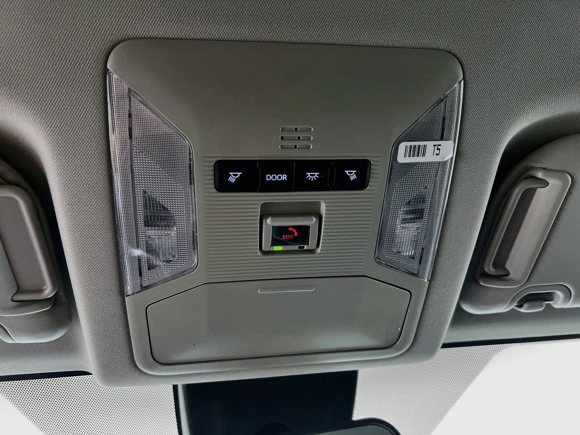Used 2025 Toyota RAV4 XLE FWD image 21