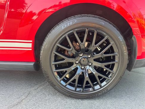 Used 2009 Ford Mustang Shelby GT500 RWD image 17