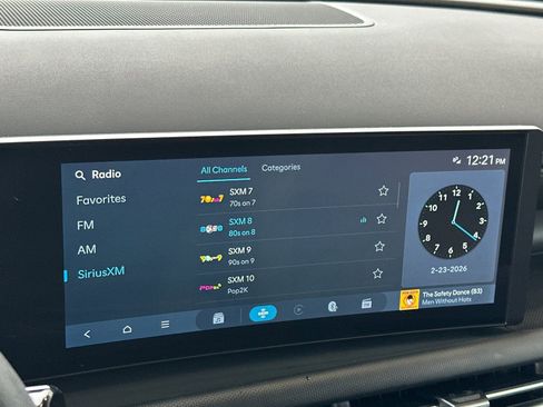 Used 2025 Hyundai Santa Cruz SEL image 16