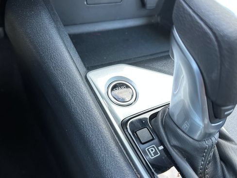 Used 2025 Nissan Altima 2.5 S FWD image 30