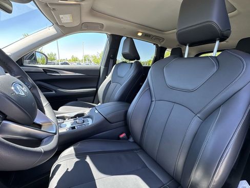 Certified 2026 INFINITI QX60 Luxe w/ Cargo Package AWD/4WD image 13