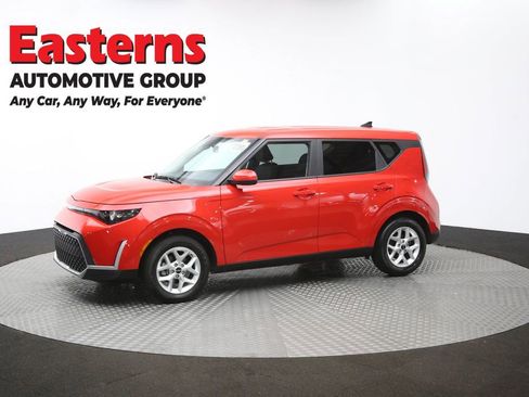Used 2025 Kia Soul LX w/ LX Technology Package image 57