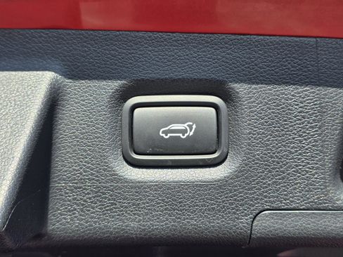 Used 2023 Hyundai Santa Fe SEL w/ Premium Package image 16