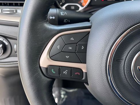 Used 2016 Jeep Renegade 75th Anniversary AWD/4WD image 13