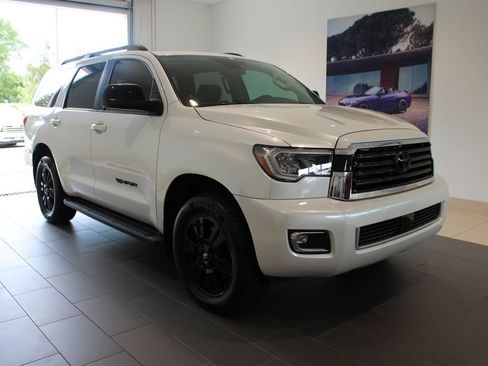 Used 2022 Toyota Sequoia TRD Sport AWD/4WD image 2