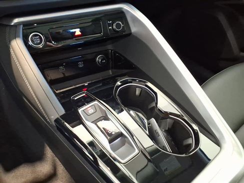 Certified 2025 Audi Q5 Premium w/ Convenience Package image 13