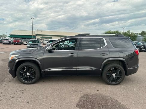 Used 2017 GMC Acadia Denali w/ Technology Package AWD/4WD image 38